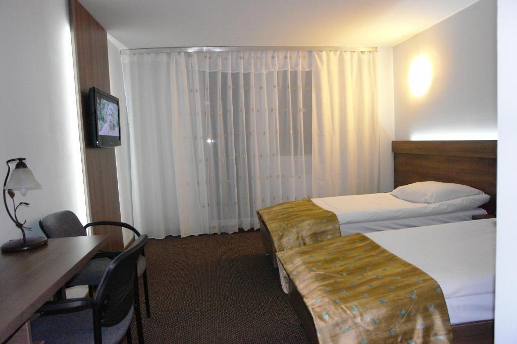 Hotel Junior Zamosc  Phòng bức ảnh